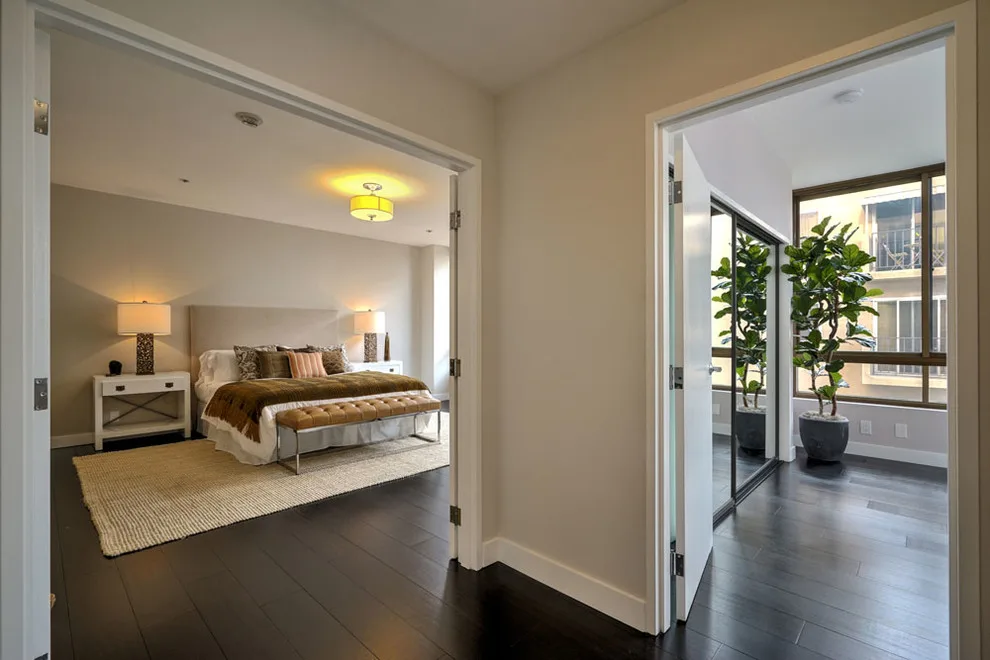 Contemporary Mid-Wilshire Condominium by Studio Palomino - Photo 7