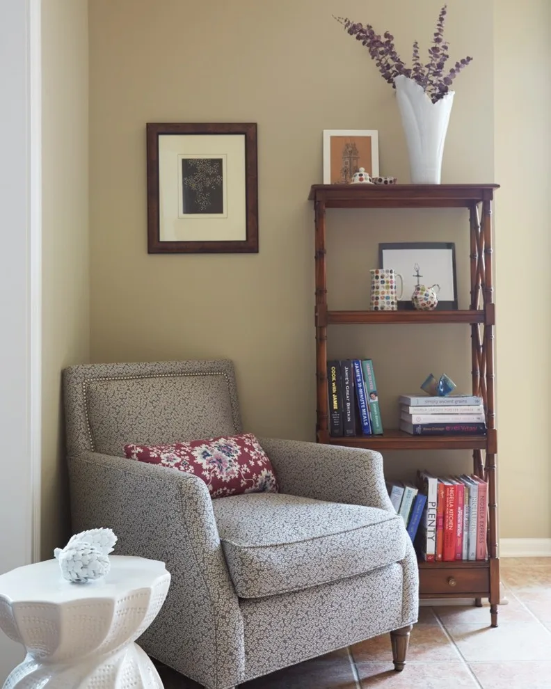 Contemporary Classic in Chicago's North Shore by Tina Dann-Fenwick Interiors - Photo 8