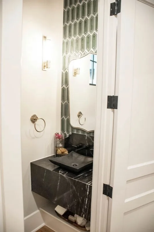 Contemporary Transitional by Atelier Haus Interiors - Photo 3