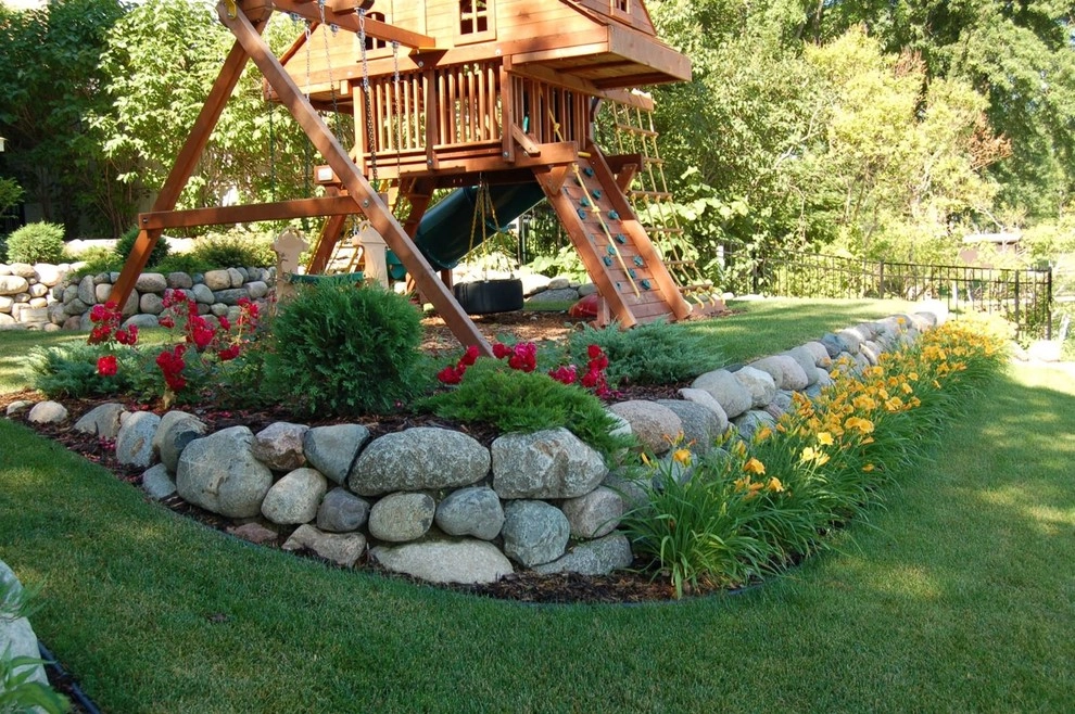 Past Projects by Norling's Lake Minnetonka Landscapes, Inc. - Photo 23