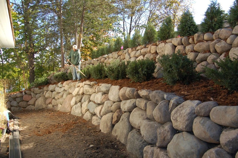Past Projects by Norling's Lake Minnetonka Landscapes, Inc. - Photo 12