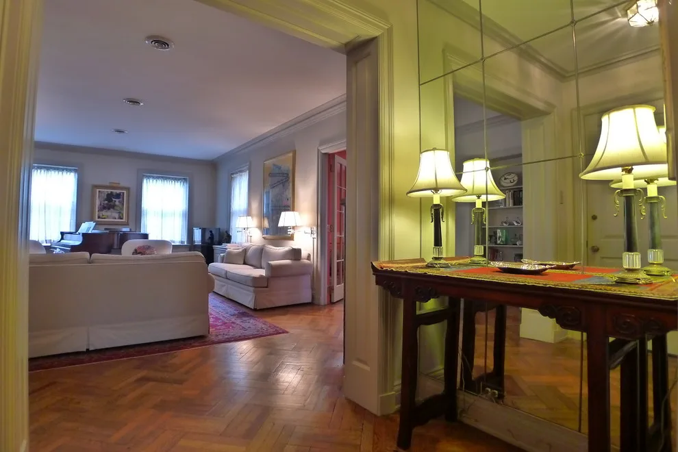 Moreland Classic Staging by Bespoke Decor - Photo 9