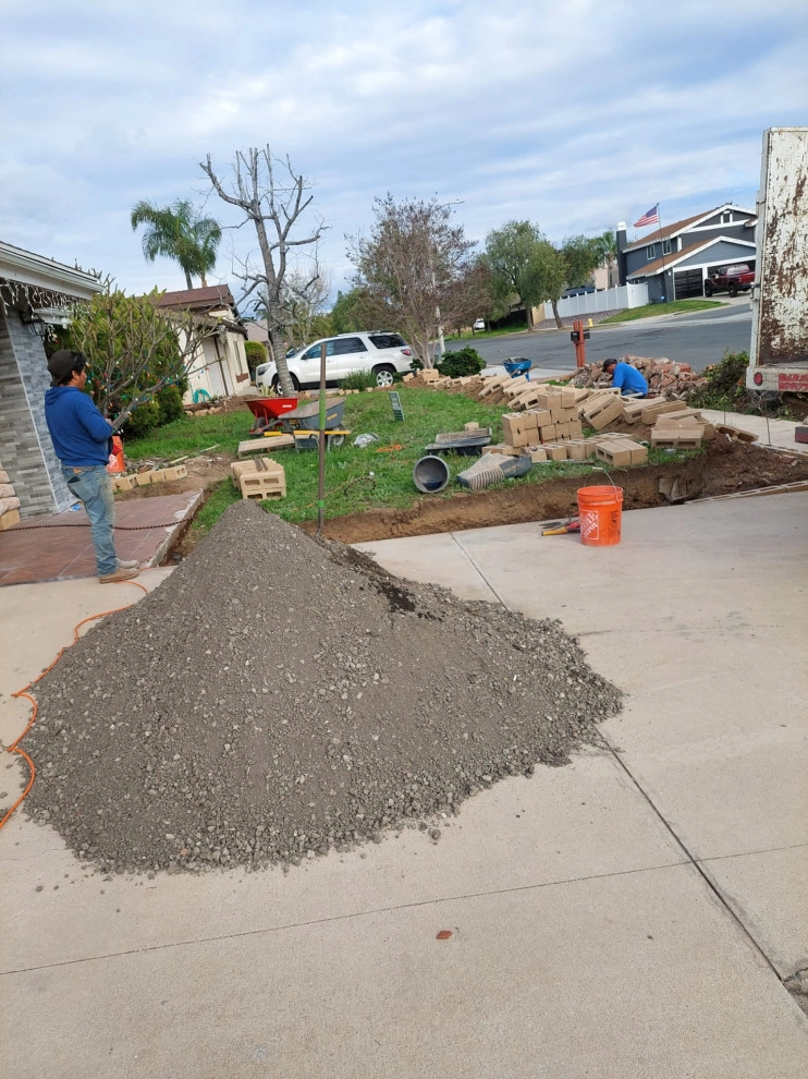 Luis Tree Service & Landscaping - Photo 11