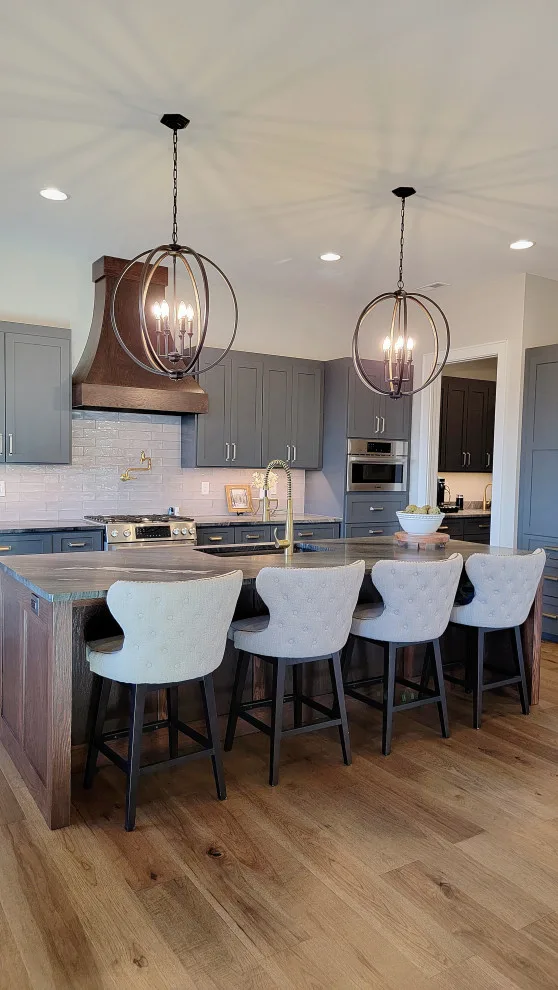 Mountain Vista Retreat by Kayla Beavers Interior Designer - Photo 18