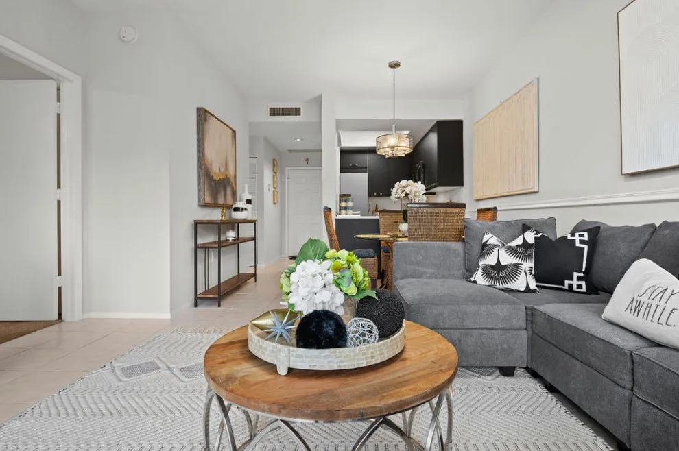 Naples Florida Condominium Initiative by Kate Grzymala Design - Photo 14