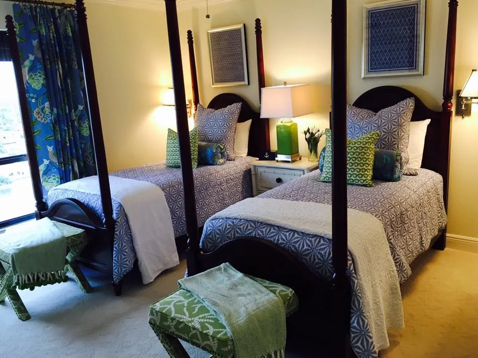 Condo in Naples, Florida by Statements Interior Design - Photo 3