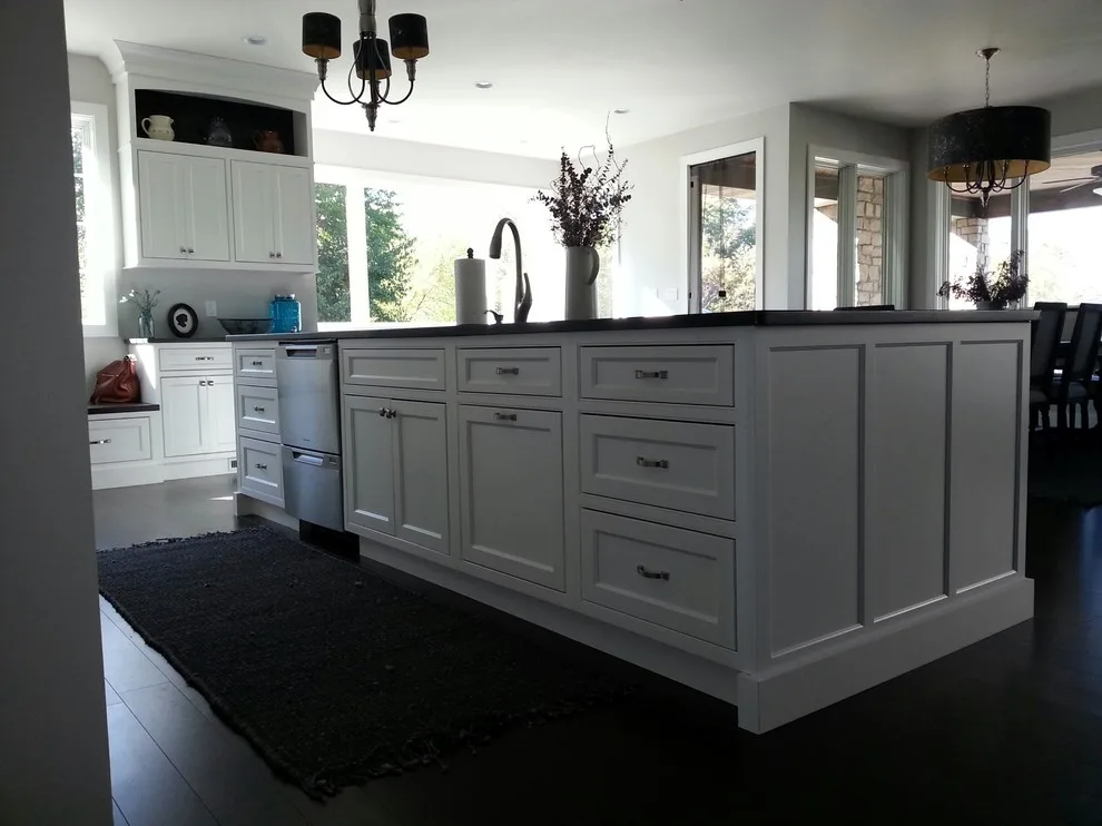 Modern Build: Cabinets, Custom Fixtures, Illumination, Surfaces by Tammy Viviano Interiors - Photo 4