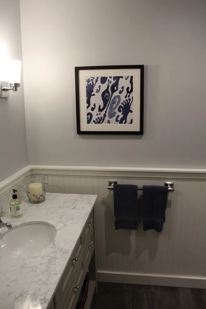 Fresh and Tidy Restroom by Brian H Murray Interior Design - Photo 4