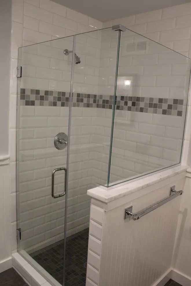 Fresh and Tidy Restroom by Brian H Murray Interior Design - Photo 2