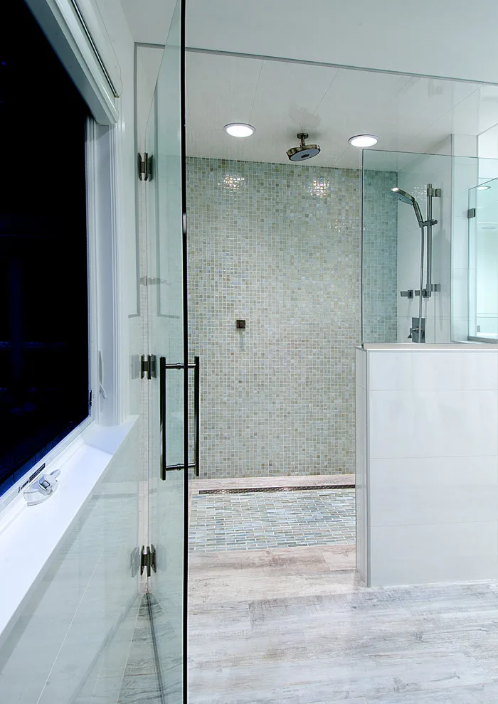 Contemporary Home Renovation in New Haven County by Barbara Block Interiors - Photo 12