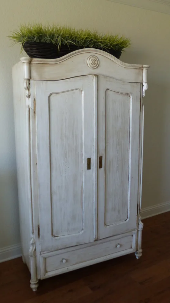 Scandinavian-Inspired New Home by Amy's Paint And Remodeling Solutions - Photo 22