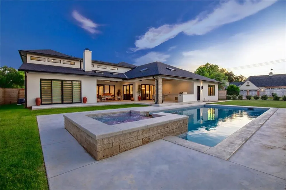 Custom Home in Nichols Hills by Kirby Home Designs - Photo 2