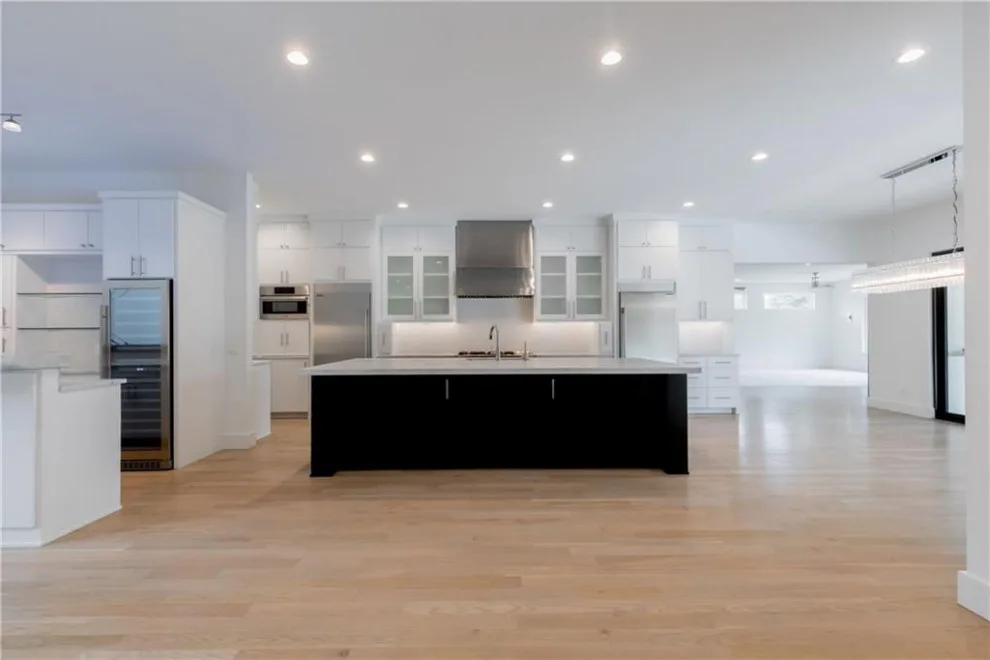 Custom Home in Nichols Hills by Kirby Home Designs - Photo 4