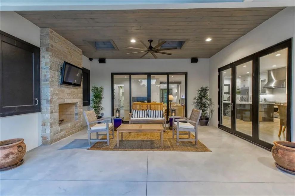 Custom Home in Nichols Hills by Kirby Home Designs - Photo 8