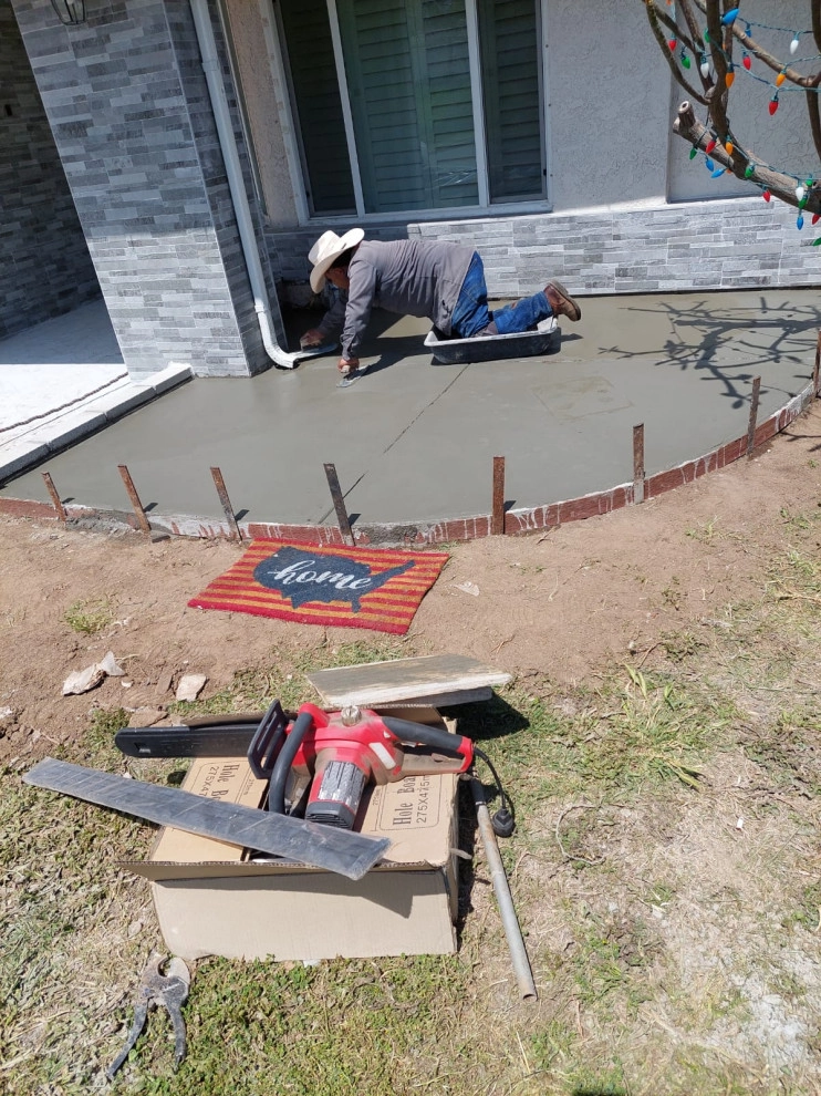 Luis Tree Service & Landscaping - Photo 9