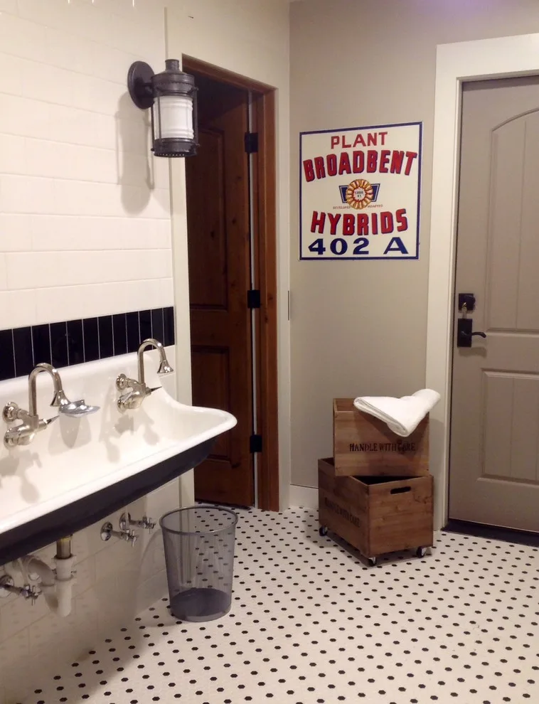 Lakeside Summit Premium AirBnB Cabin Rental by Bob Lancaster Designs - Photo 10