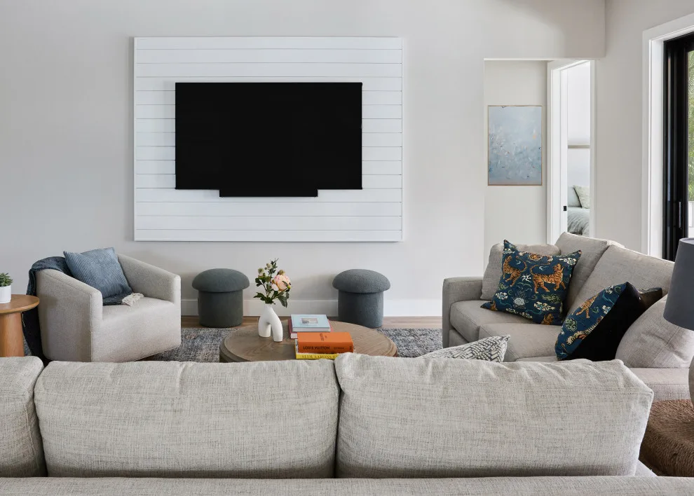 New Construction in North Naples by Parti Pris Design - Photo 9