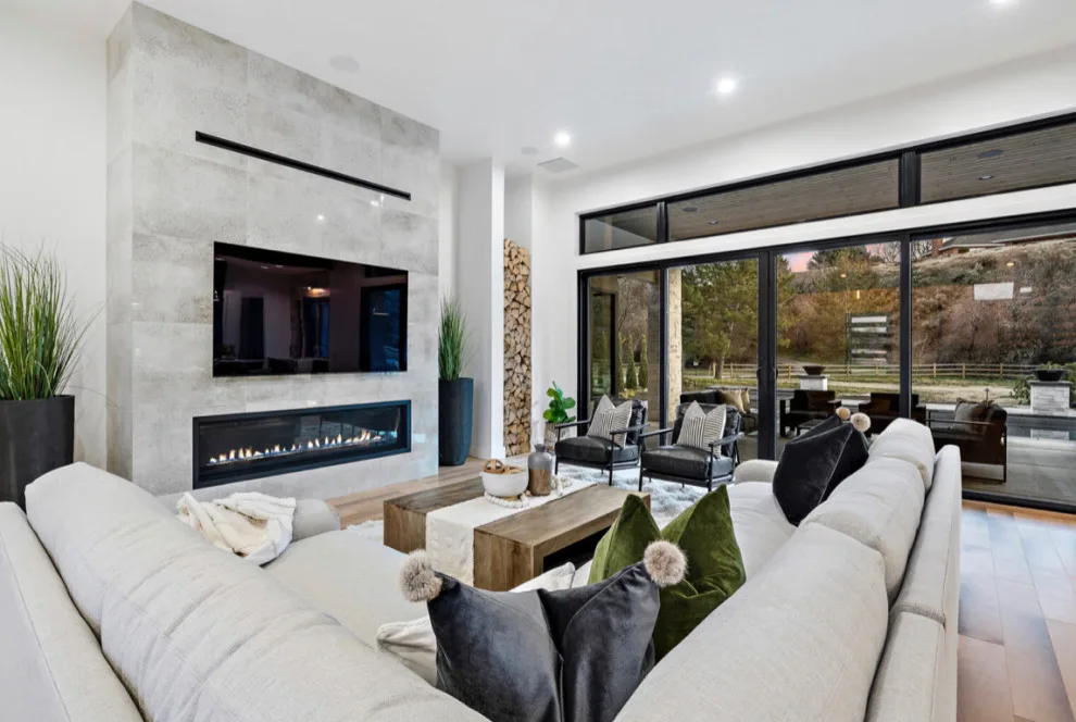 Oakwood Haven by Angie Lewis Interiors - Photo 18