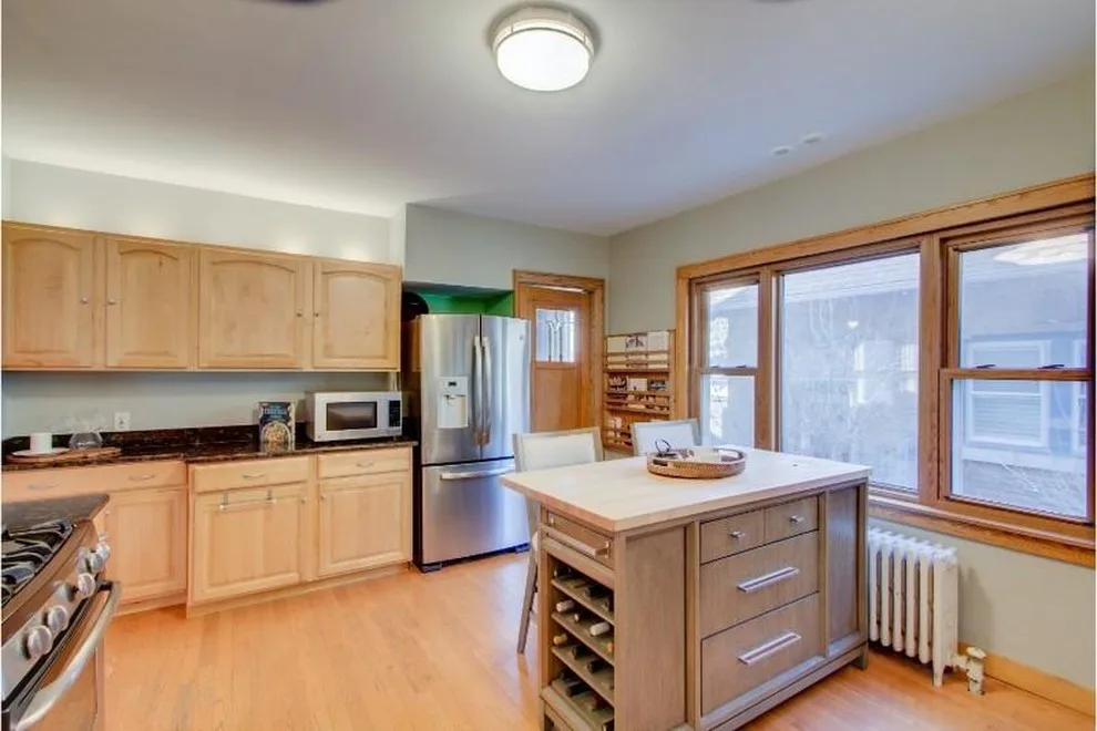 Milwaukee WI Occupied Home Staging by Eclectic Edge Interiors - Photo 6