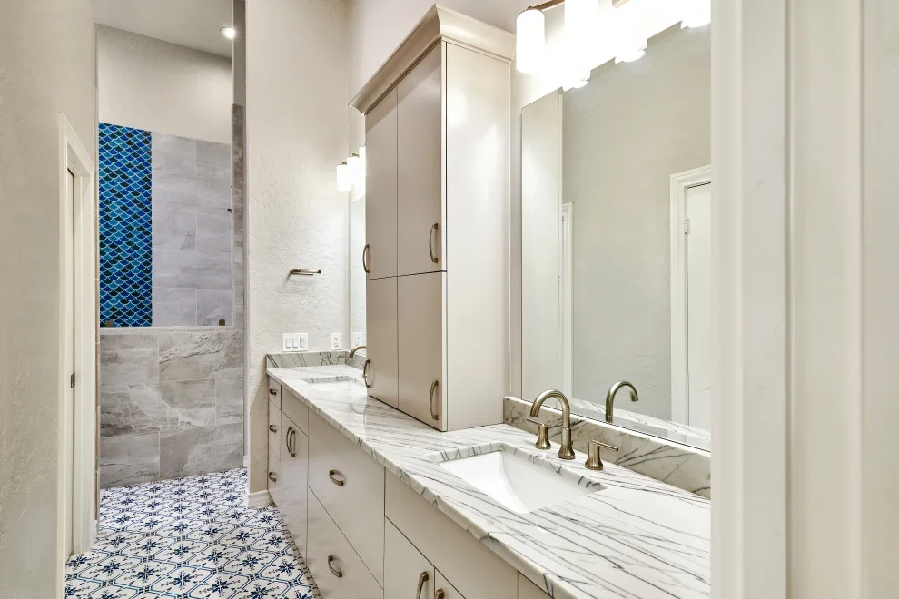 Seaside Serenity Bath by Jana Ward Interiors - Photo 4