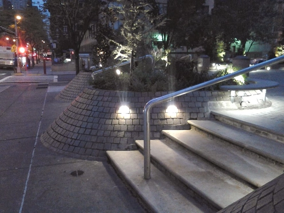 New York Plantings Landscape Lighting by NY Plantings Irrigation And Landscape Lighting - Photo 3
