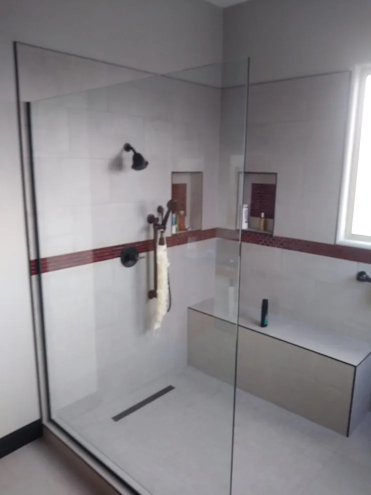 J&E Remodel And Repair - Photo 2