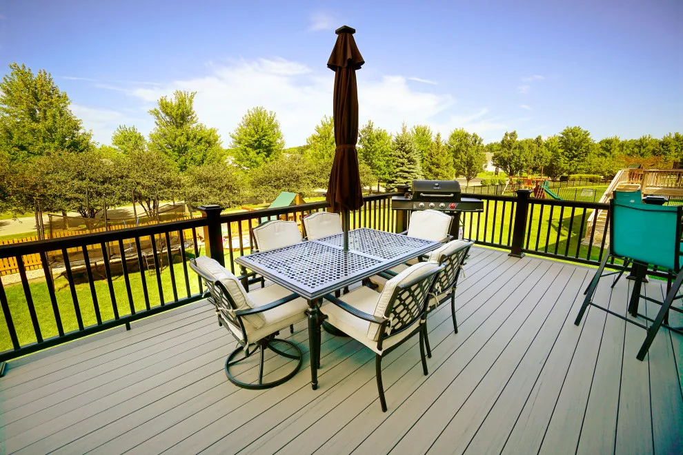 Elgin, IL Timbertech Deck by Carpentry With Integrity, Inc. - Photo 15