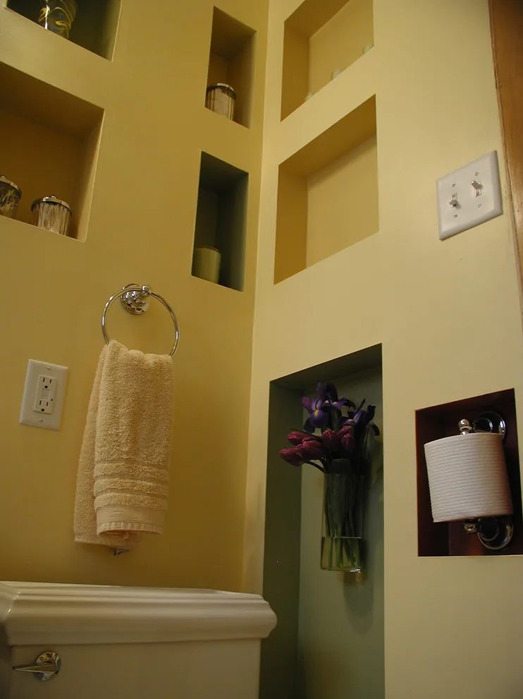 Compact Restroom by Otogawa-Anschel Design-Build - Photo 4