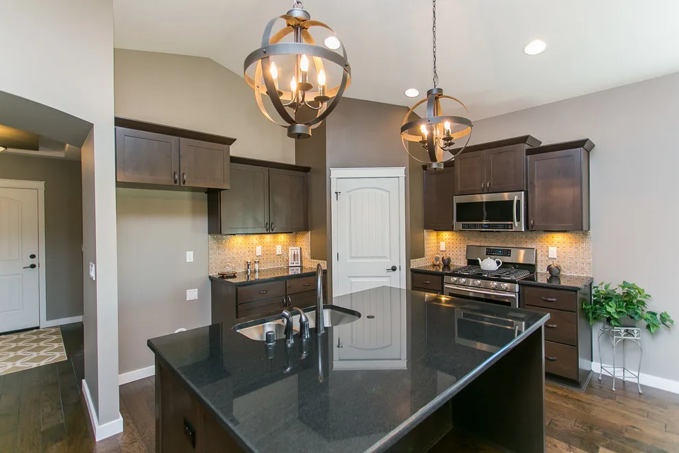 Titan Residence by Century 21 Tri-Cities - Photo 18