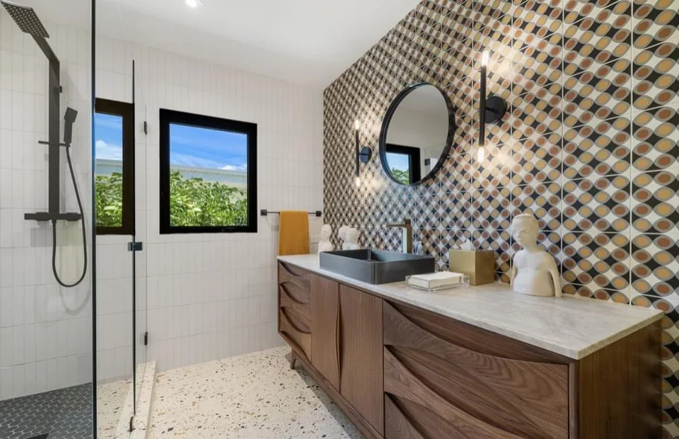 Toledo Palm Oasis by Farrar Construction & Design - Photo 3