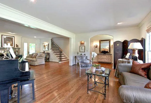 Scruggs E C And Sons - Photo 10