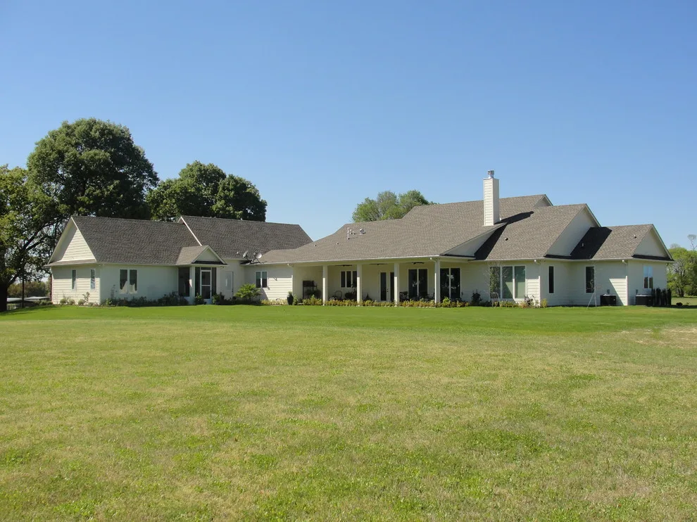 Classic Country House by Custom Homes By Sam V - Photo 3