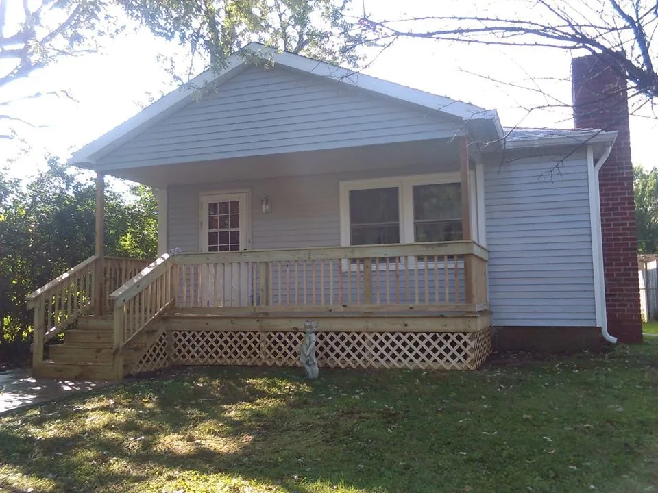 Classic Front Veranda by R. E. Construction & Maintenance Services, Inc. - Photo 6