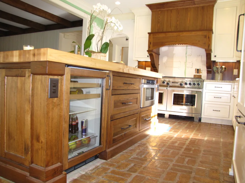 Classic Kitchen - Bespoke Cabinets by Crippen Woodworks - Photo 22