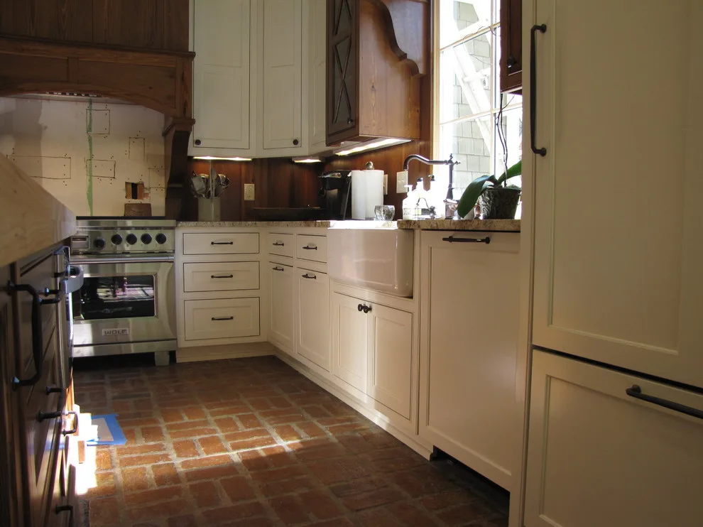 Classic Kitchen - Bespoke Cabinets by Crippen Woodworks - Photo 12