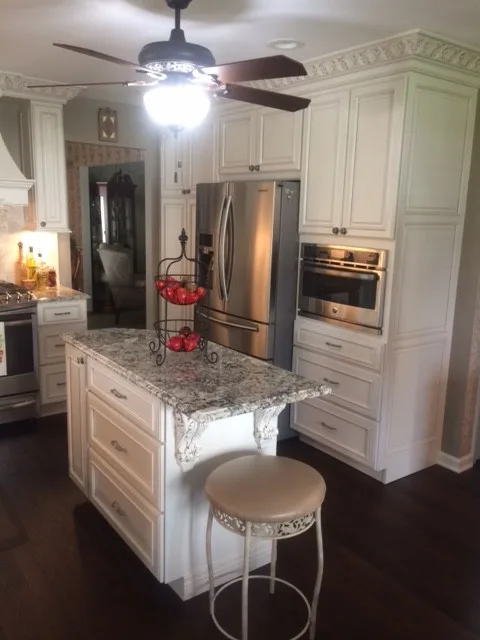 Classic kitchen by Veritas Custom Homes - Photo 2