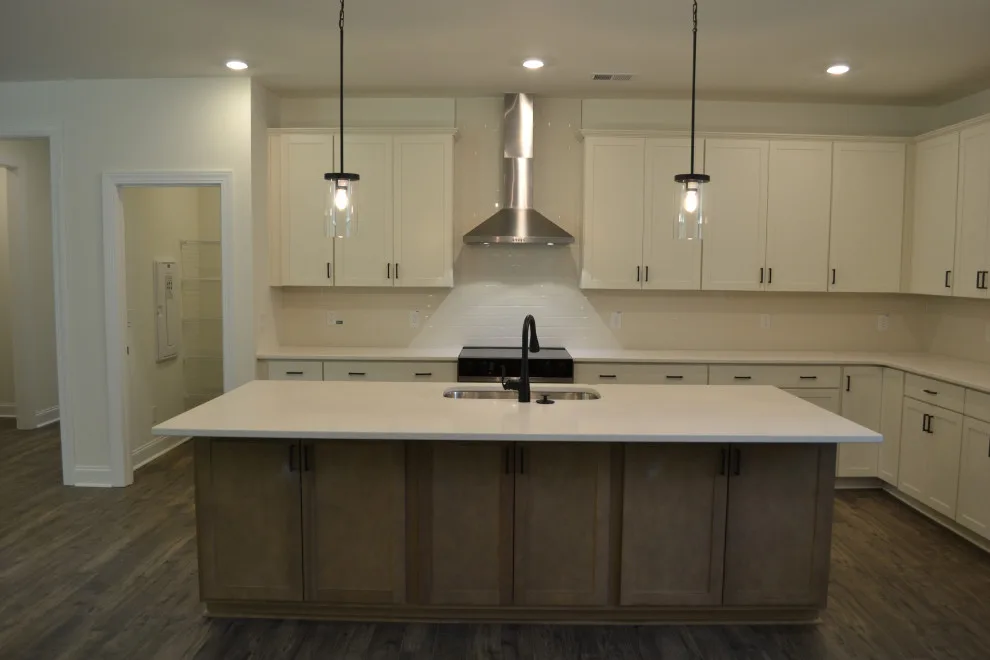 Contemporary Traditional Construction by Southern Harbor Construction LLC - Photo 9
