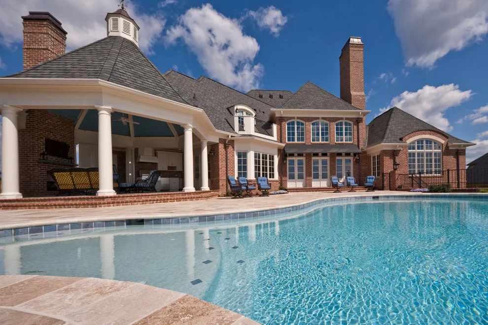 Classic Home with Infinite Pool by FE Trainer Construction, Inc - Photo 9