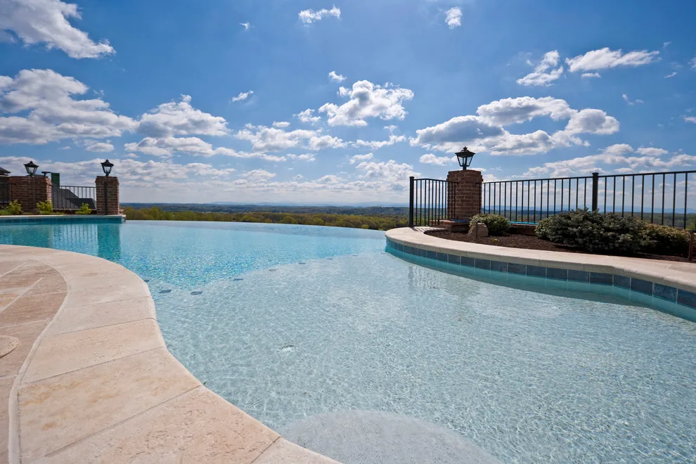 Classic Home with Infinite Pool by FE Trainer Construction, Inc - Photo 13
