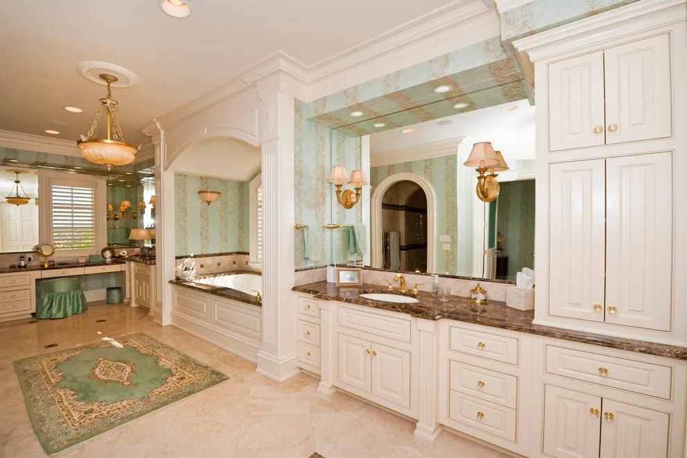 Classic Home with Infinite Pool by FE Trainer Construction, Inc - Photo 3