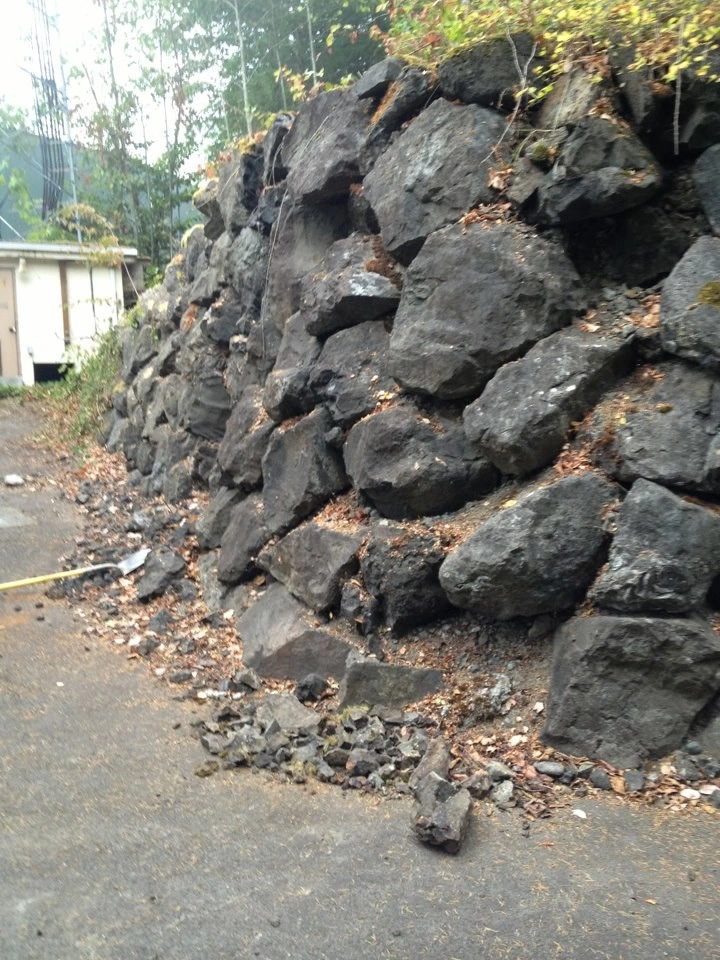 Natural Stone Retaining Walls by Olympic Rockeries - Photo 2