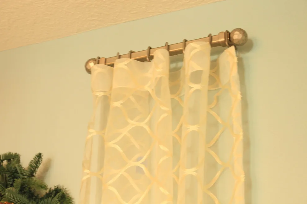 Transitional Housing by Trinity Custom Homes - Photo 12