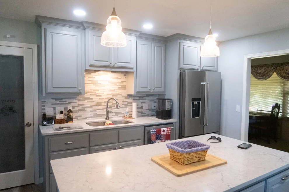 Kitchen Renovation for Transitioning Spaces by Home Renew - Photo 3