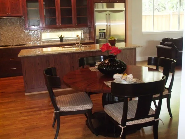 Contemporary Transition by Hendrix Custom Homes - Photo 7