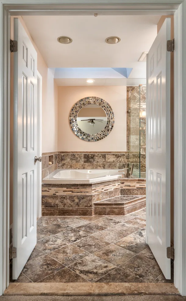 Premium Restrooms by Reo-servicepro, INC. - Photo 11