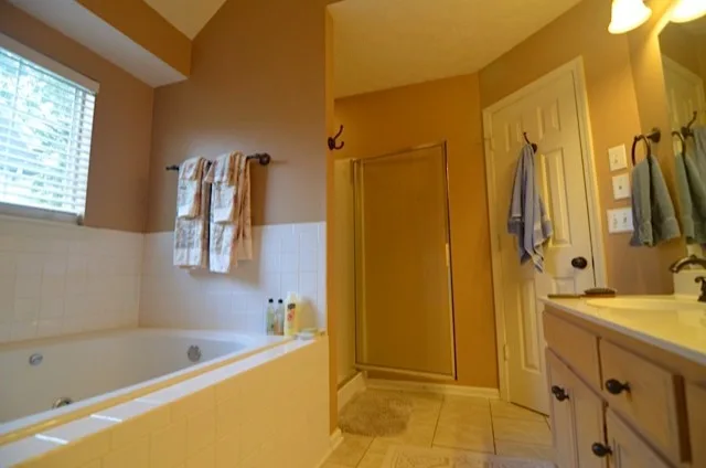 Bathtub and Shower by Frank's Home Maintenance And General Contracting - Photo 10