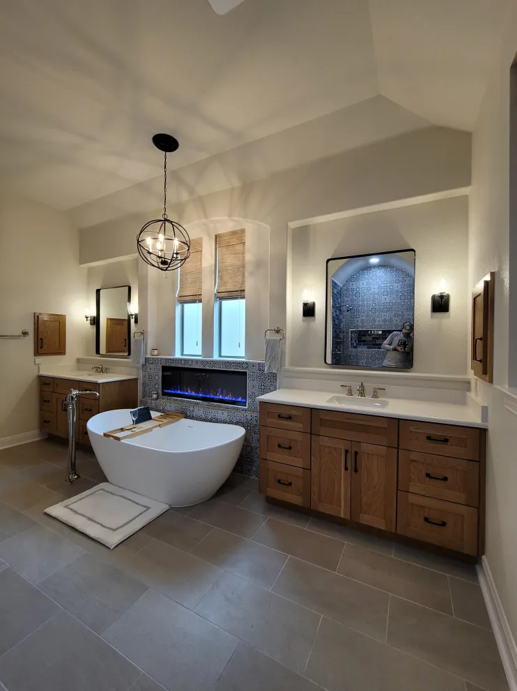 Tuscan-inspired Bathroom by Rockin' Remodeling LLC - Photo 2