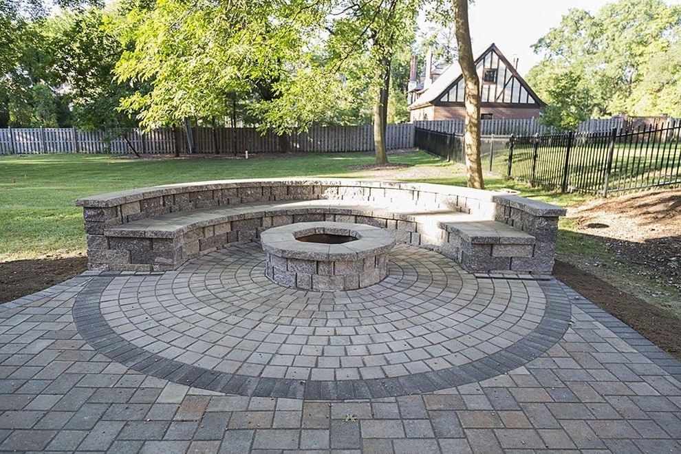 Outdoor Creative Design - Photo 2
