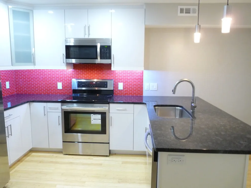 Uptown contemporary? Easy solution by Weiss Construction, LLC - Photo 3