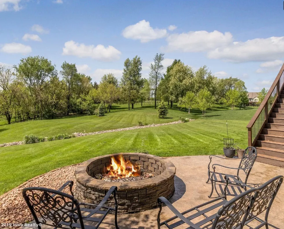 Urbandale Residence by Sapphire Point Construction, LLC - Photo 5